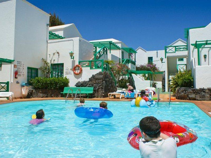 Apartamentos Celeste Costa Teguise Exterior foto